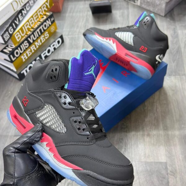 Nike Air Jordan 5 Retro Top 3 Sneakers