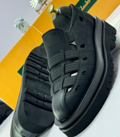 Clarks Men’s Black Leather Fisherman Sandals