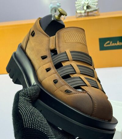 Clarks Men’s Brown Leather Shoes