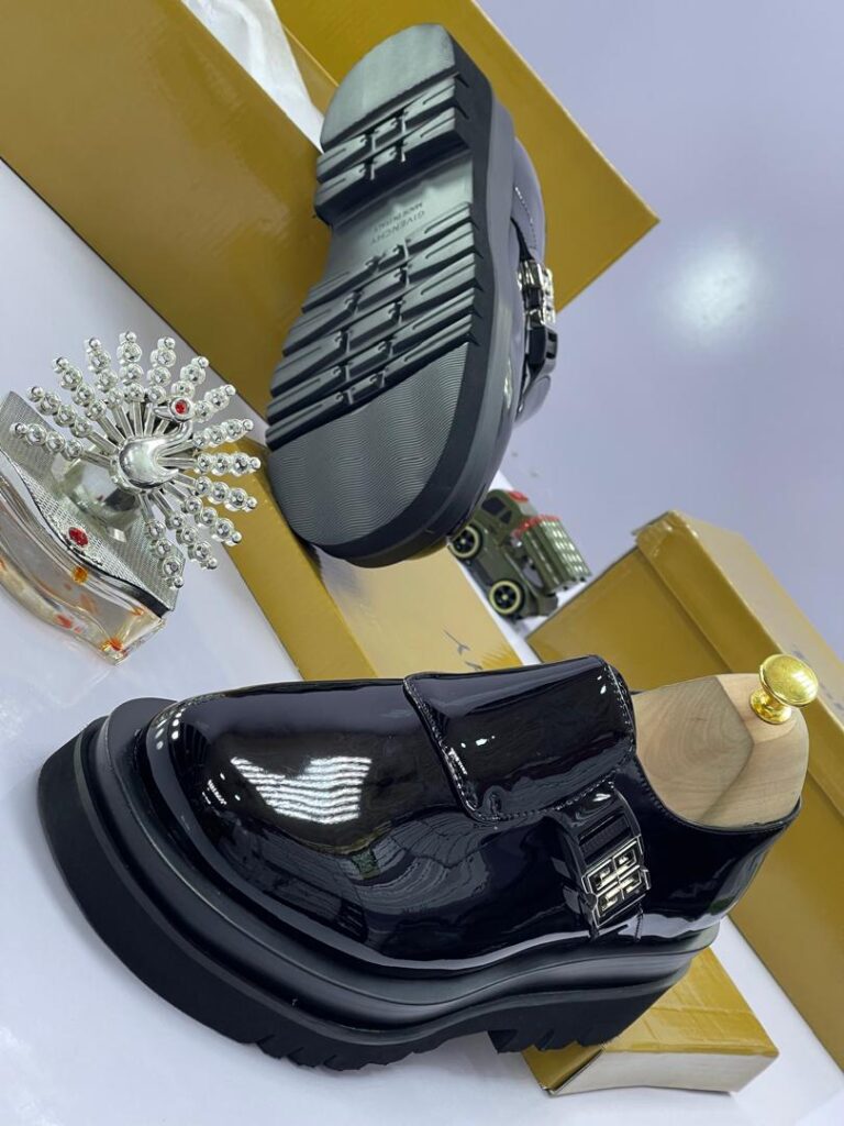 Givenchy Men’s Black Shiny Loafers