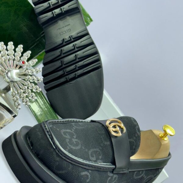 Gucci Men’s Black Horsebit Loafers