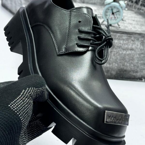Men’s Black Leather Derby Shoes