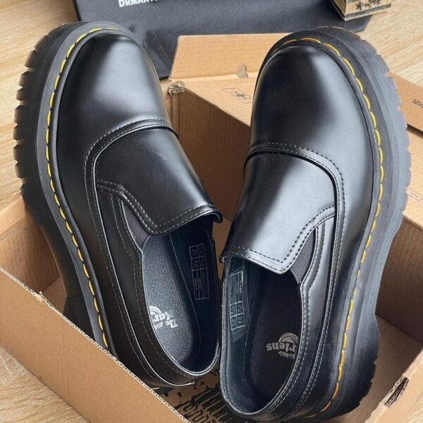 Men’s Black Slip-On Leather Shoes