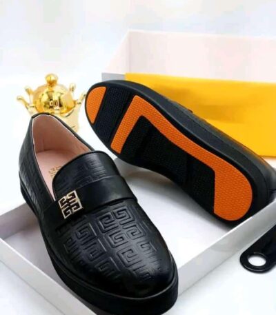Men’s Black Textured Loafers