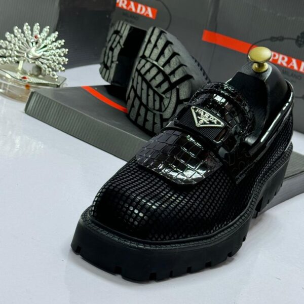 Men’s Black Textured Platform Loafers