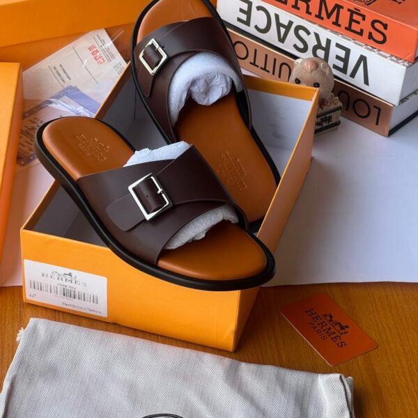 Men’s Hermès Paris Luxury Buckle Closure Palm Slippers