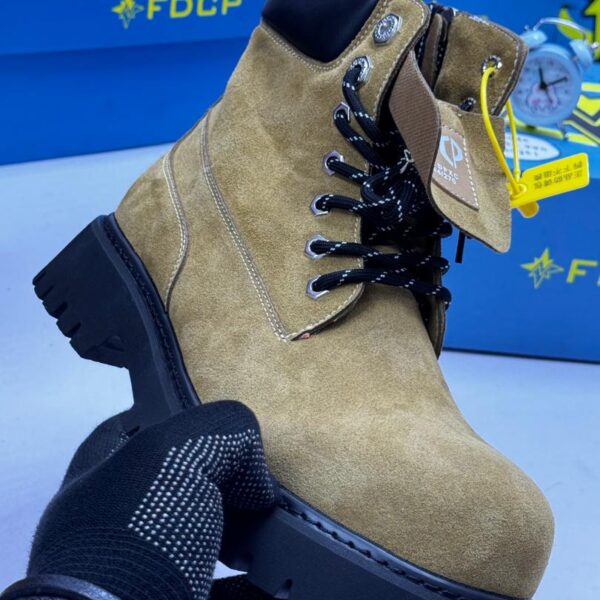 Men’s Tan Suede Lace-Up Boots