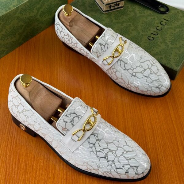 Men’s White Textured Horsebit Loafers