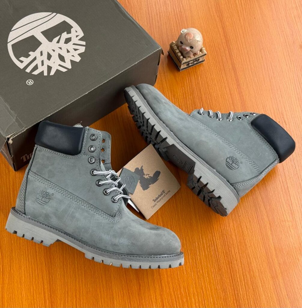 Timberland Men’s 6-Inch Classic Waterproof Boots