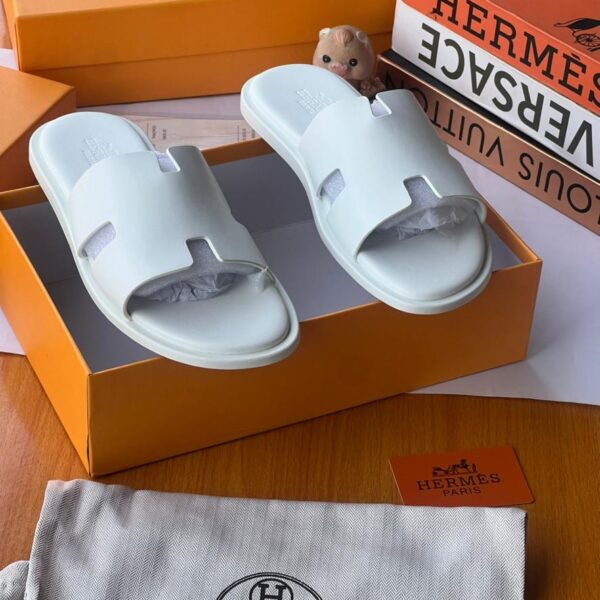 White Flat Sandals Inspired by Iconic Oran Design