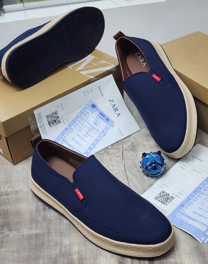 Men’s Casual Canvas Slip-On Sneakers Men’s Casual Canvas Slip-On Sneakers