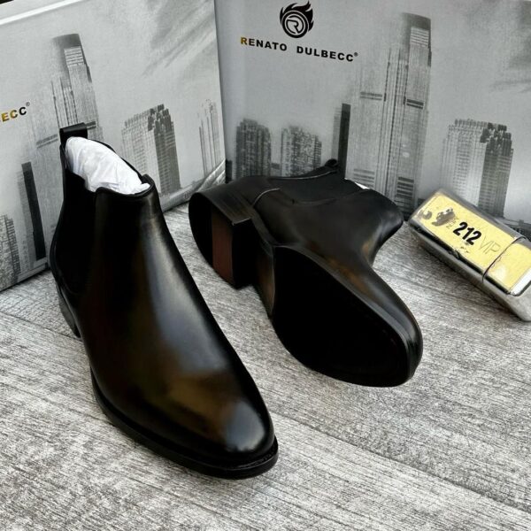 Renato Dulbecc Black Leather Chelsea Boots