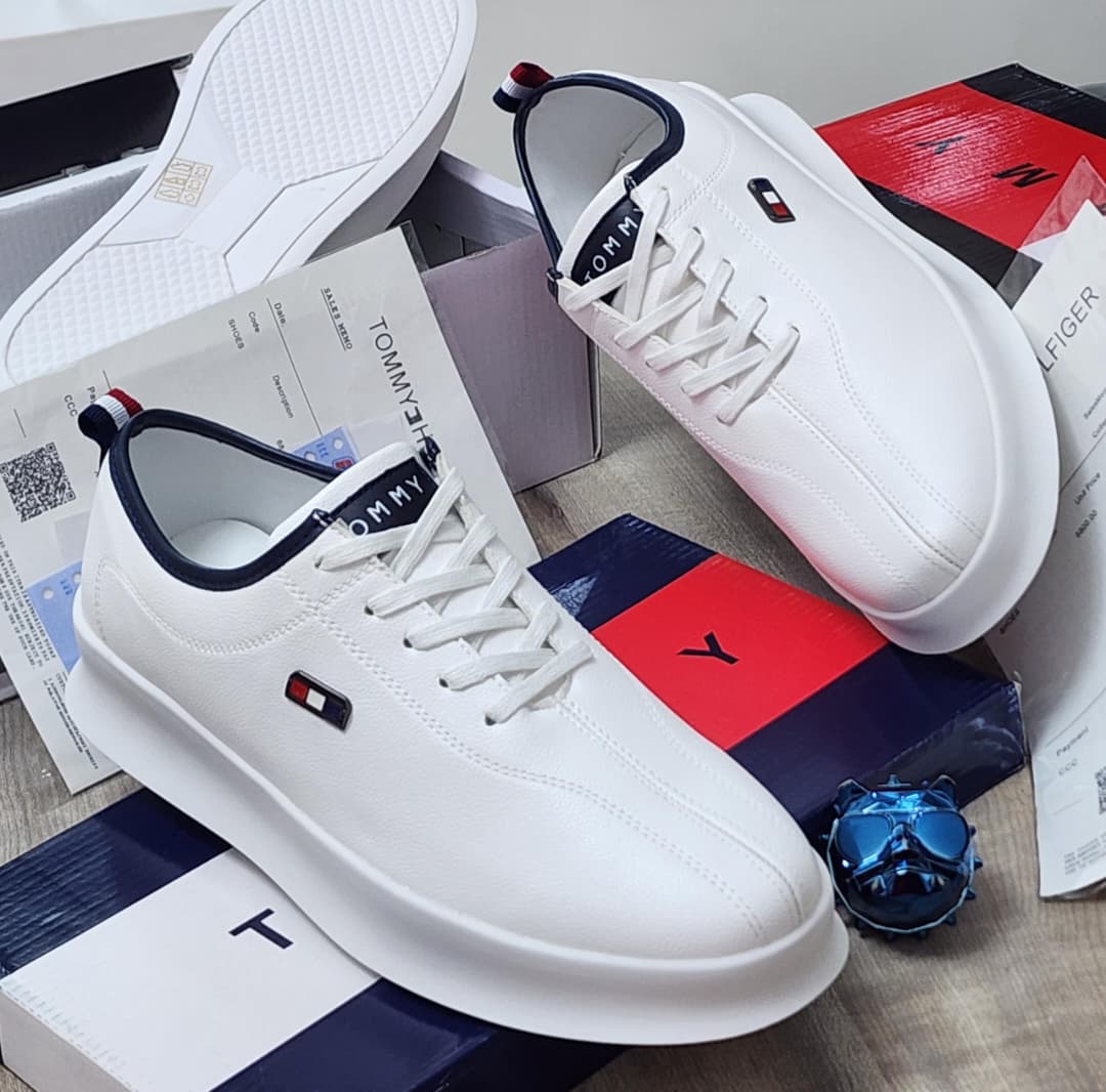 Men’s White Sneakers Men’s White Sneakers
