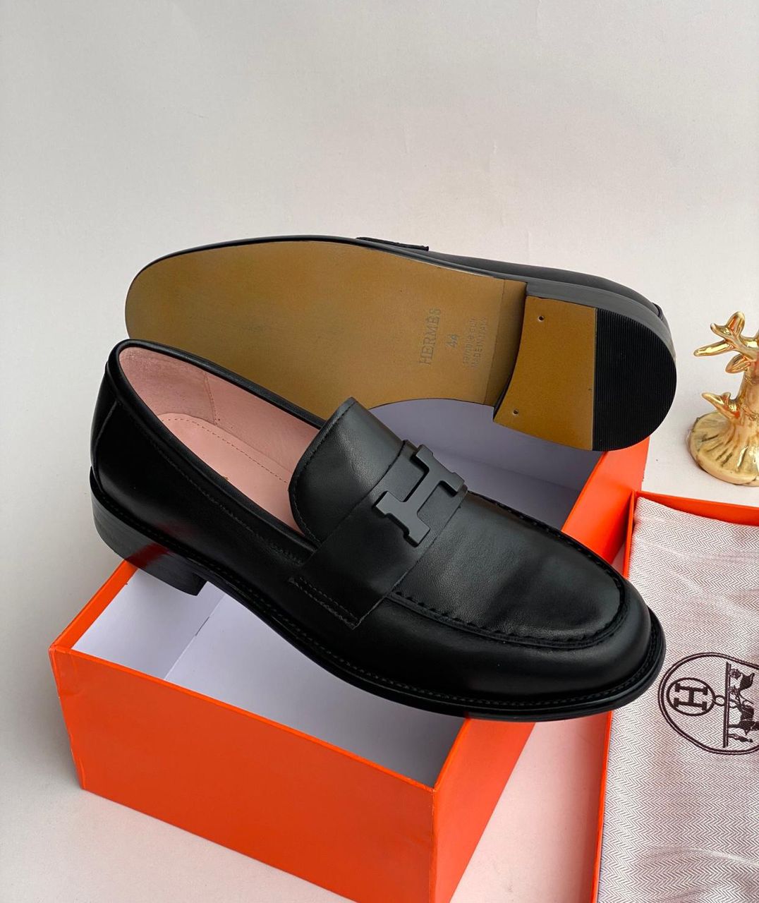Hermes Paris Mens Black Calfskin Leather Loafers Hermes Paris Mens Black Calfskin Leather Loafers