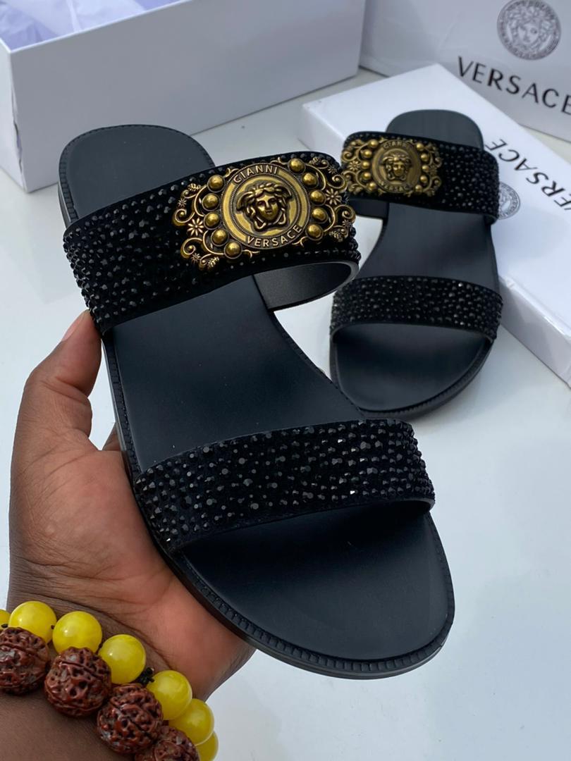 Black Crocodile Embossed Leather Monogram Buckle Slide Sandals Black Crocodile Embossed Leather Monogram Buckle Slide Sandals