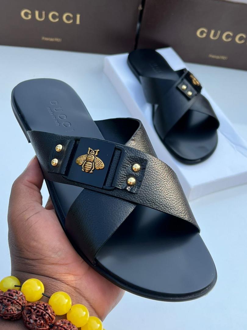 Gucci Black Textured Leather Crisscross Slide Sandals Gucci Black Textured Leather Crisscross Slide Sandals