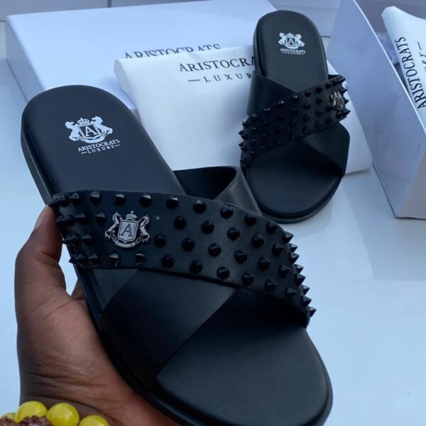 These Aristocrats Luxury Black Slip On Sandals