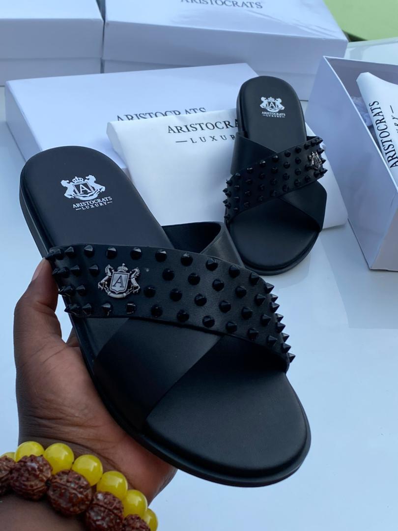 These Aristocrats Luxury Black Slip On Sandals These Aristocrats Luxury Black Slip On Sandals