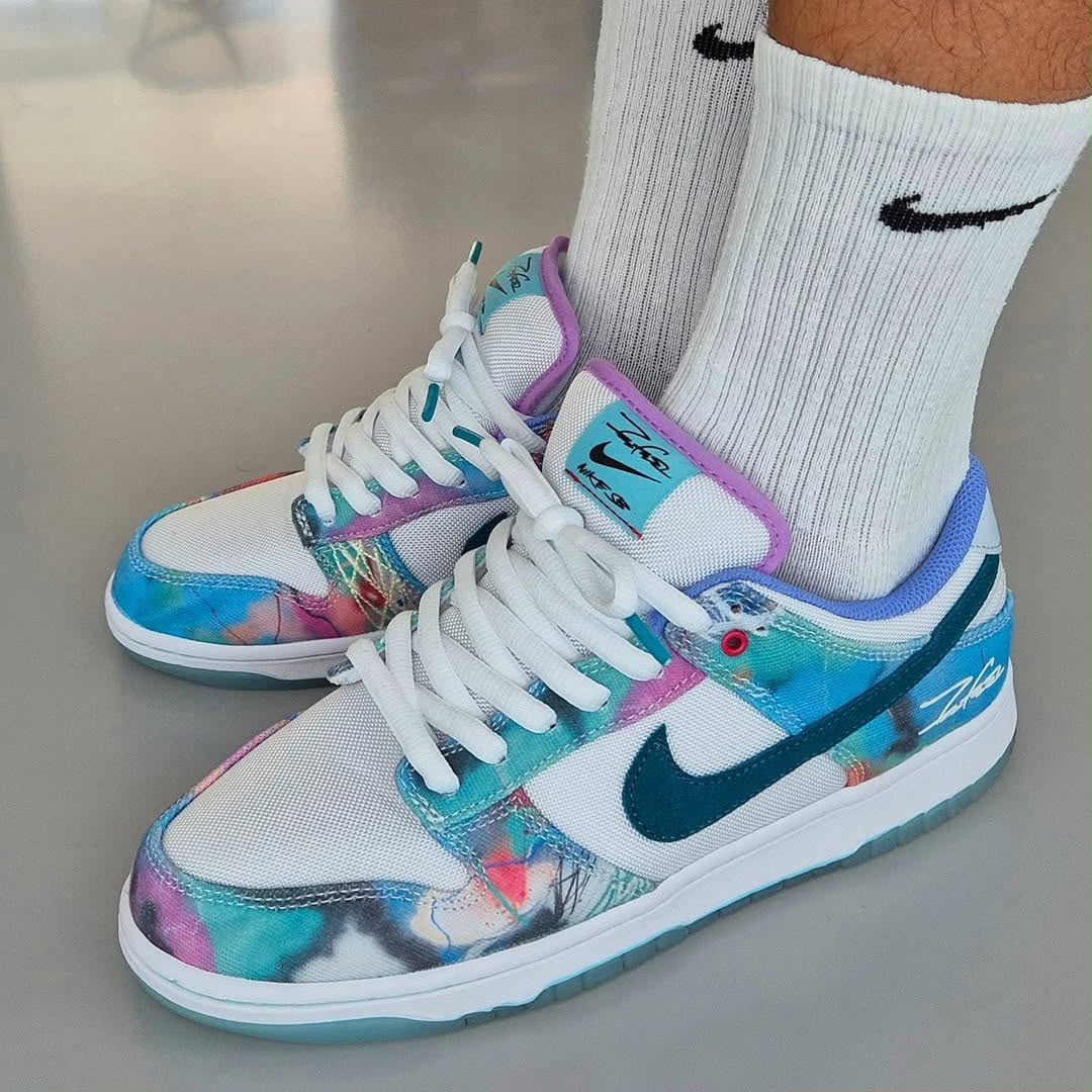Nike SB Dunk Low Futura Laboratories Bleached Aqua Geode Teal Mens Designer Sneakers Luxury Casual Shoes Nike SB Dunk Low Futura Laboratories Bleached Aqua Geode Teal Mens Designer Sneakers Luxury Casual Shoes